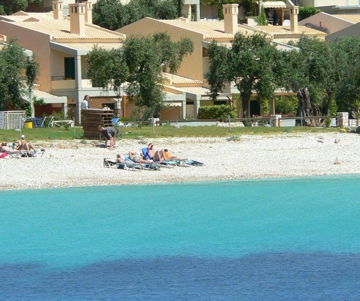 La Riviera Barbati Seaside Luxurious Apartments - Corfu Mparmpati ภายนอก รูปภาพ